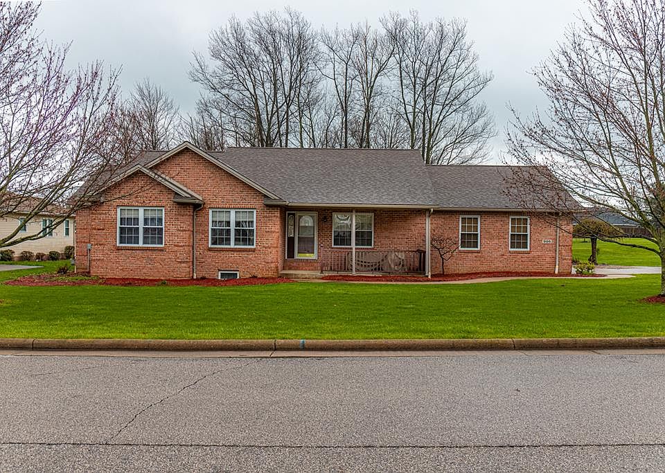 1st image of 906 Randallwood Dr