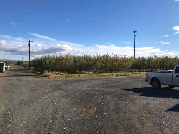 1601 Lateral B Rd, Wapato, WA 98951