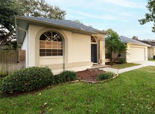 16611 Meadow Grove St, Tampa, FL 33624