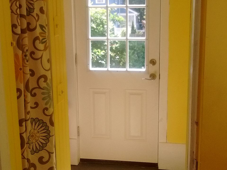 2nd image of 475 Poplar St