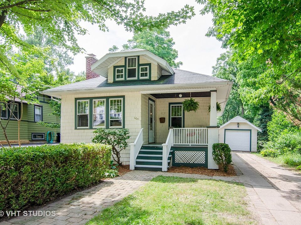 604 Lawndale - a 1924 "Sears" home