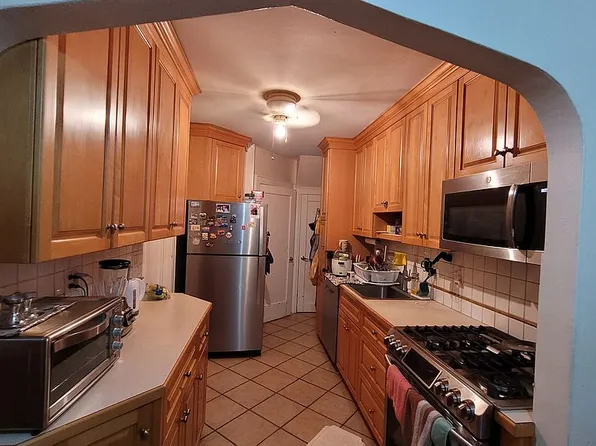 8718 62nd Rd, Rego Park, NY 11374
