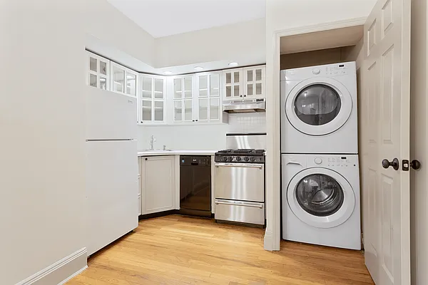 Rented by Corcoran | media 8