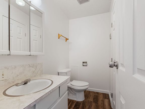 4th image of 368 W 1st N APT 6