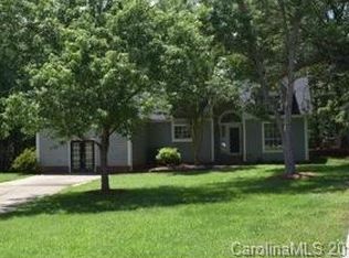 10737 Spruce Mountain Rd, Charlotte, NC 28214