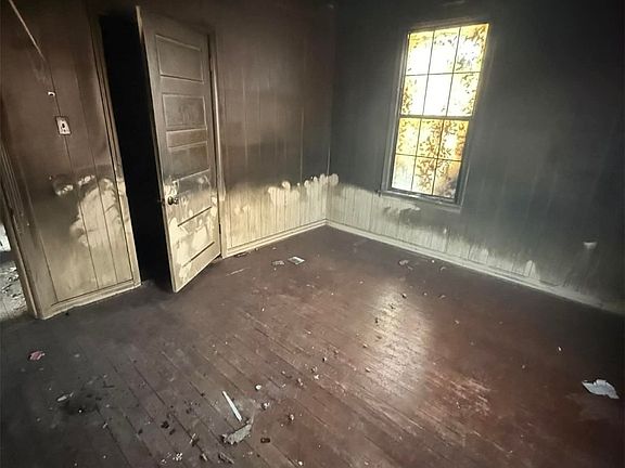 2nd image of 313 N 14th St