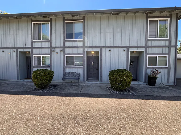 1121 Kottinger Dr #2 — Photo 3
