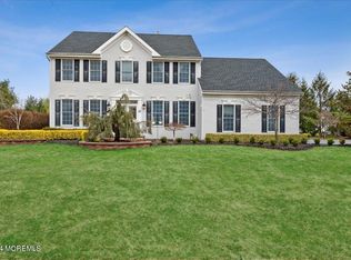 11 Crimson Ln, Freehold, NJ 07728