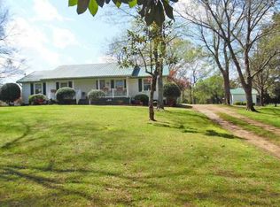 255 Sunset Dr, Savannah, TN 38372