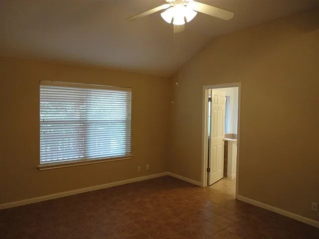 2116 Faldo Ln — Photo 10