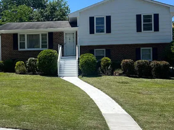 1517 Westchester Rd #B, Raleigh, NC 27610