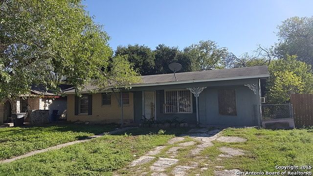 1st image of 862 Marquette Dr