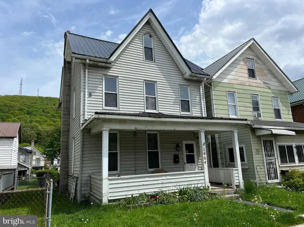 1464 Pennsylvania Ave, Tyrone, PA 16686