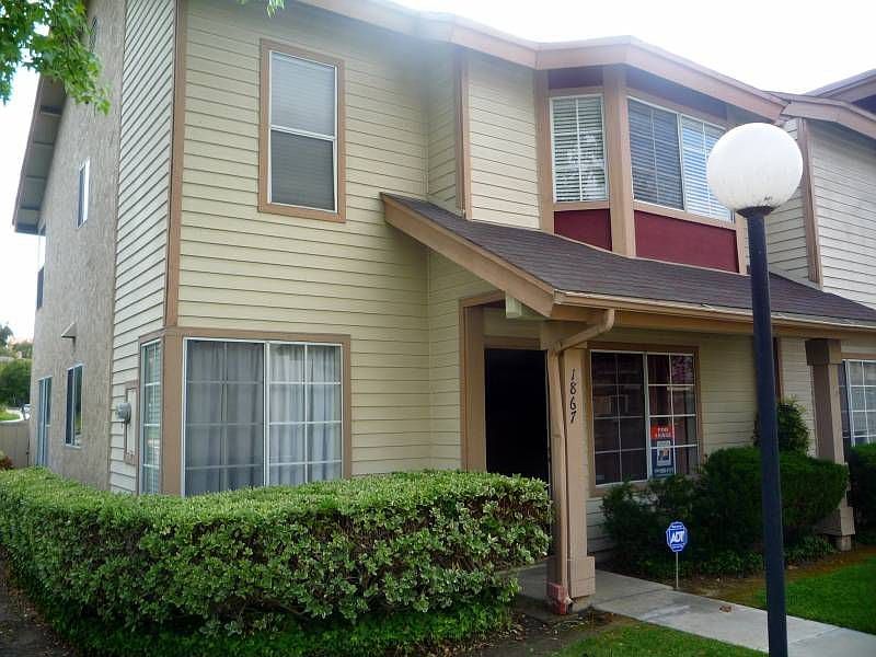 1st image of 1867 Manzana Way