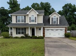 1225 Screech Owl Dr, Hope Mills, NC 28348