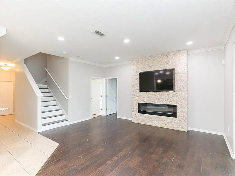 515 Vista Ridge Dr — Photo 16