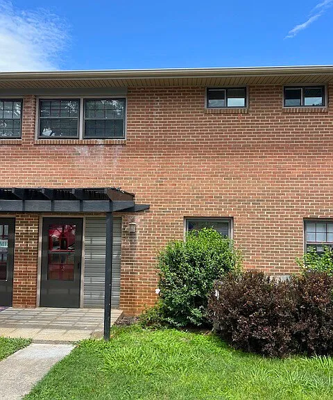 809 Randolph St #2 — Photo 2