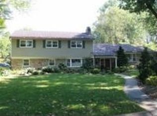 1223 Old Mill Rd, Wyomissing, PA 19610