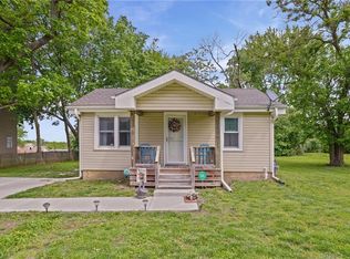 410 NE 75th Ter, Gladstone, MO 64118