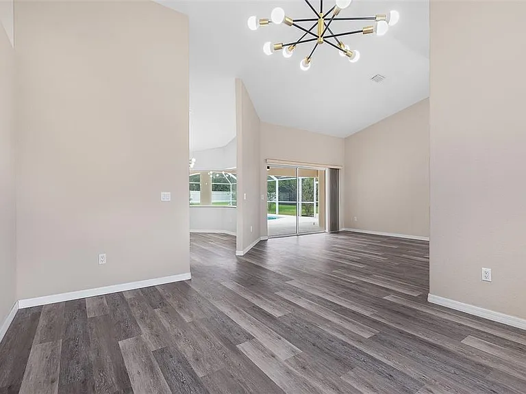 14 Colechester Ln — Photo 12