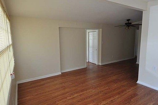 5th image of 3624 E Idlewild Ave