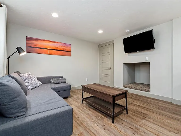 598 S Cotterell Dr — Photo 10