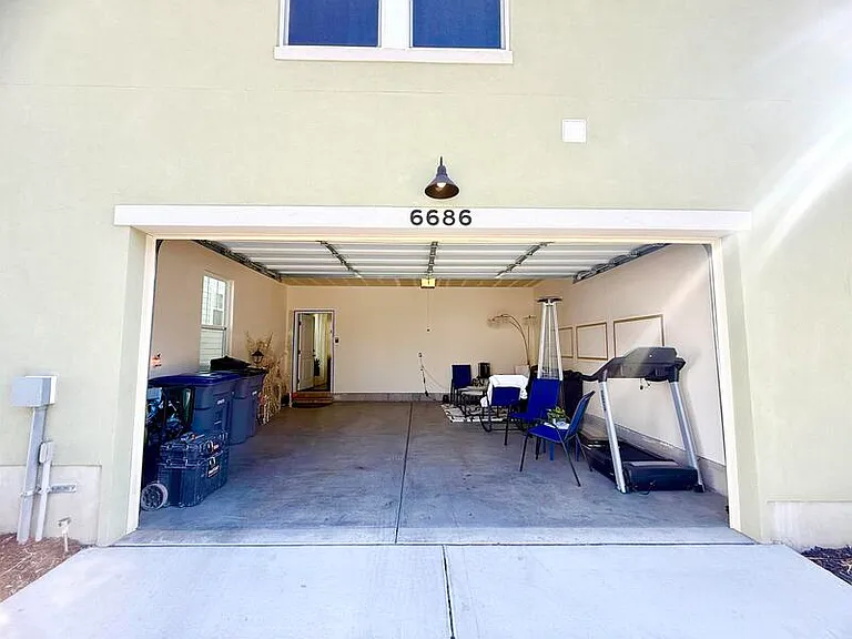 6686 W Leander Dr #W — Photo 13