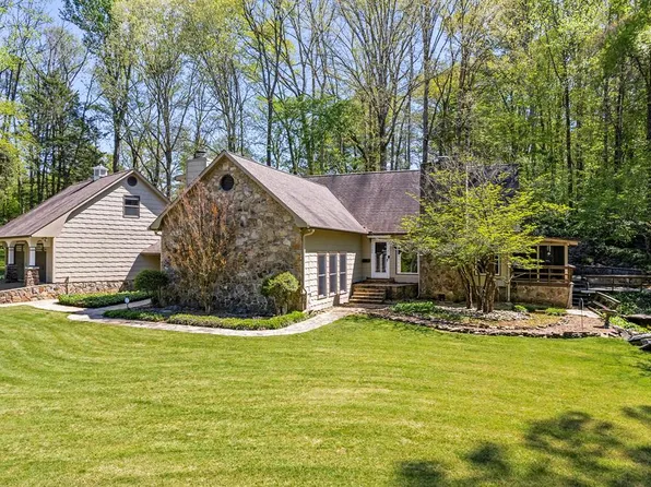 2569 Middlebrook Rd, Cookeville, TN 38506