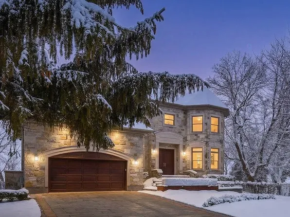 12 Avenue Stewart, Pointe Claire, QC H9S 5T5