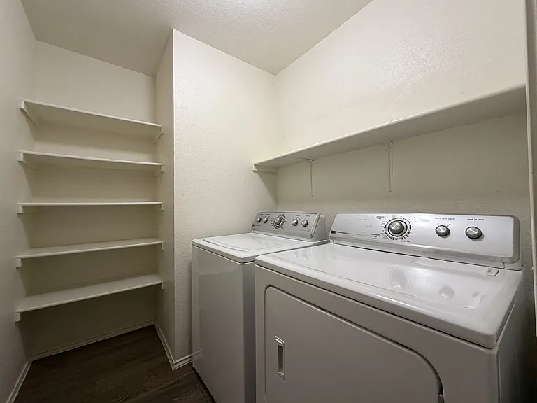 8612 Deja Ave — Photo 20