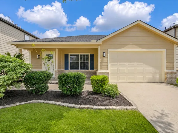902 Eagles Glide Dr, Houston, TX 77090