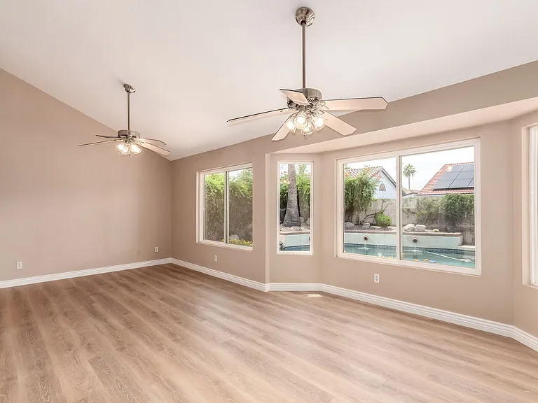 11115 E Mercer Ln — Photo 11