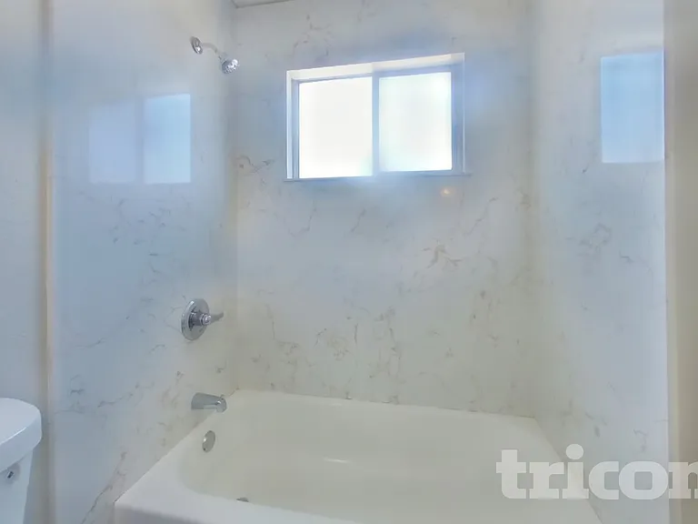 10069 Lincoln Village Dr — Photo 14