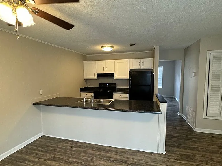 2311 Walden Dr #E1 — Photo 3