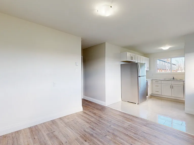 440 Cumberland St — Photo 17