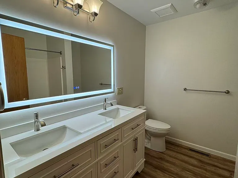 2916 Magnolia Dr — Photo 2