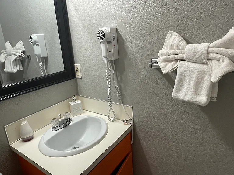 810 S Holladay Dr #30 — Photo 21