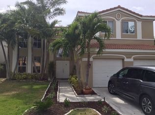 1637 SW 108th Way, Davie, FL 33324