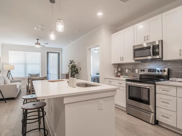 The Heron at River Island