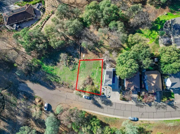2532 Golden Eagle Dr, Placerville, CA 95667