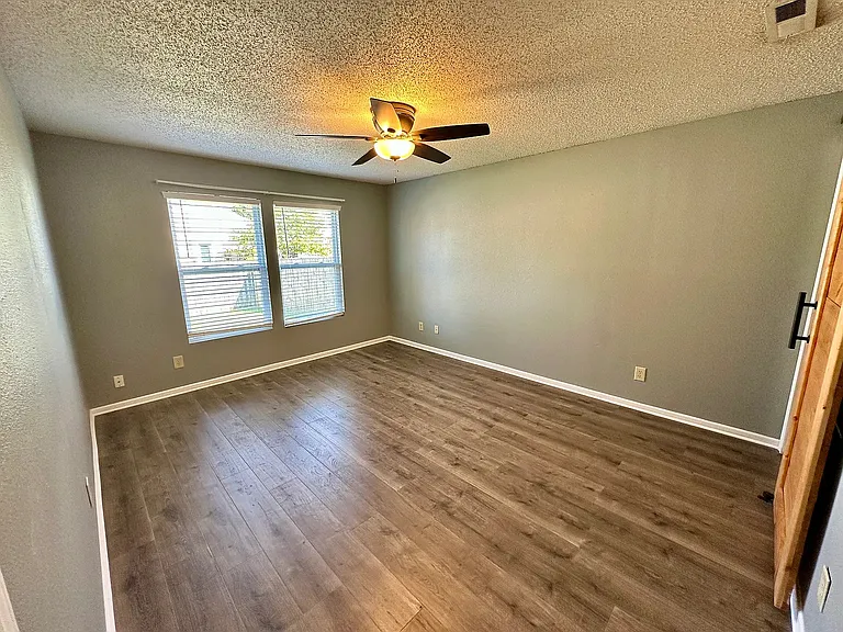 1719 Elijah Blue Dr — Photo 26