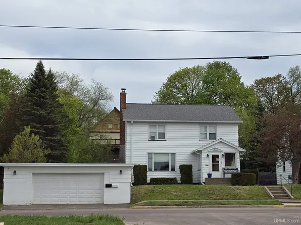 817 W Water St, Hancock, MI 49930