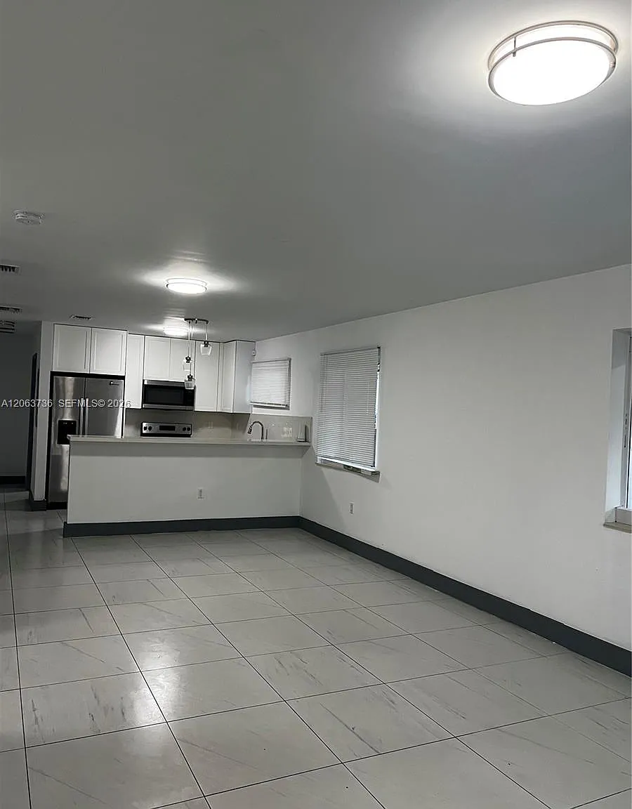 4 bed, 1421 sqft, $3,600 — Photo 4