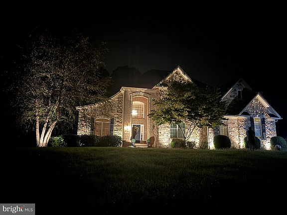 2nd image of 1608 Angleside Rd
