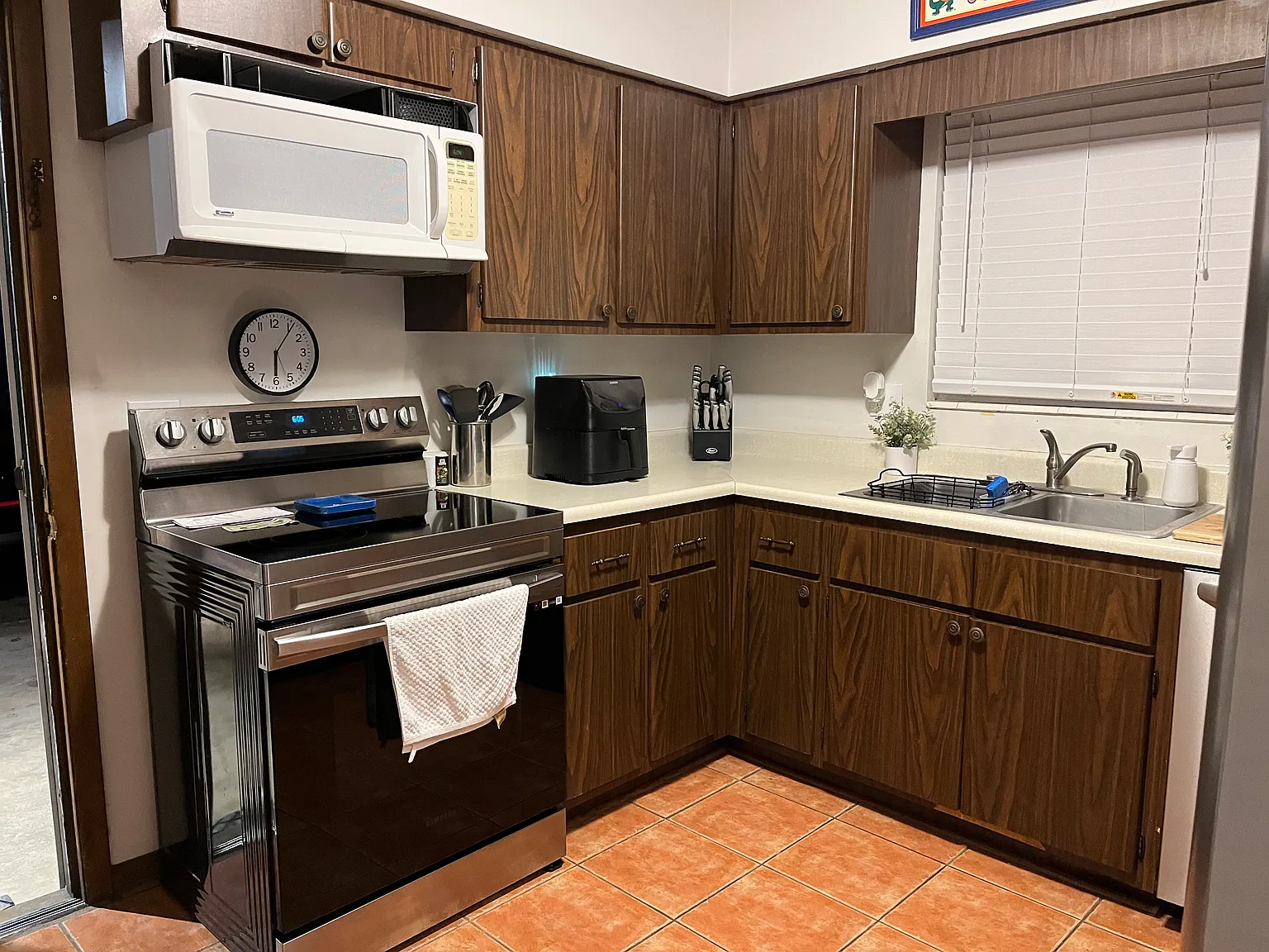 449 SW 28th Street — Photo 3