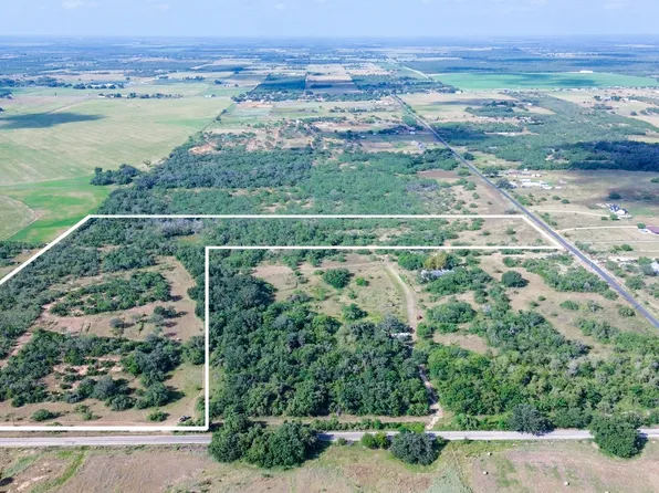 980 Mann Rd, Poteet, TX 78065