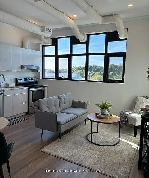 120 Huron St #526 — Photo 1