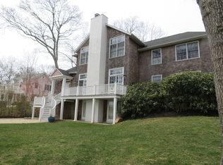 310 Millstone Rd, Water Mill, NY 11976