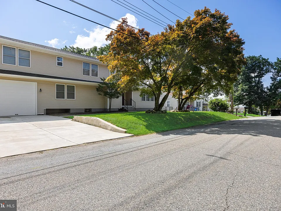 55 Shawnee Ave
