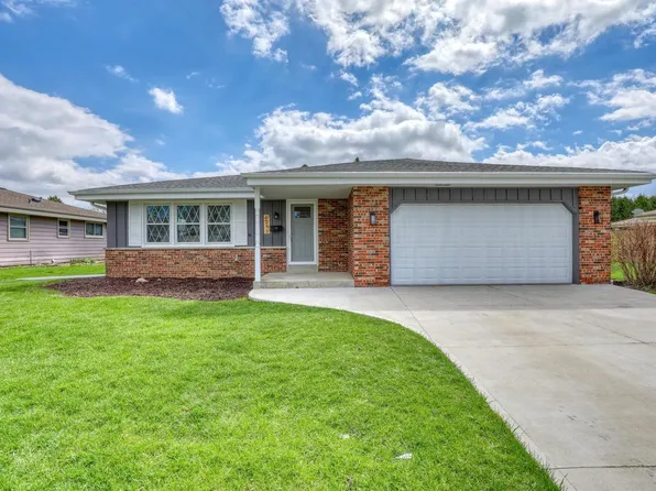 6291 Thorncrest DRIVE, Greendale, WI 53129